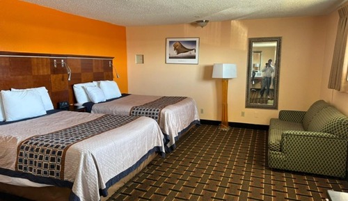 Suite, no fumadores (2 Queen Beds & Sofa-Bed)