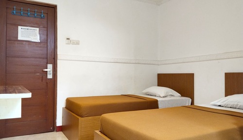 Habitación estándar con 2 camas individuales