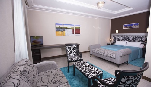 Suite junior, 1 cama de matrimonio con sofá cama, baño privado