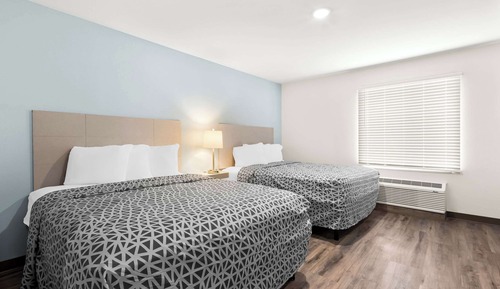 Habitación, 2 camas de matrimonio, no fumadores (Efficiency, Upgrade)