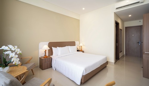 Habitación doble superior, 1 cama de matrimonio grande, vistas a la ciudad