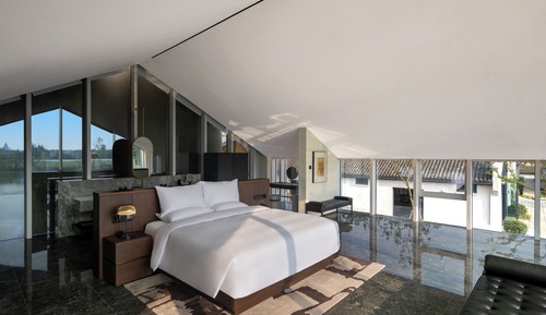 Casa exclusiva, 1 cama de matrimonio grande, no fumadores, patio