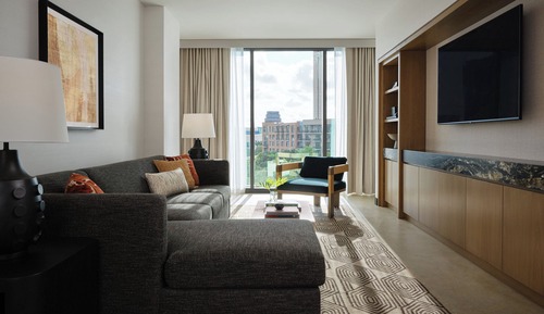 Suite, 1 cama doble (Hemisfair)