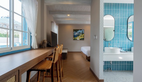 Cafe Suites 2, Deluxe Double Room