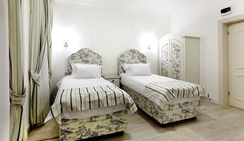 Habitación superior con 2 camas individuales