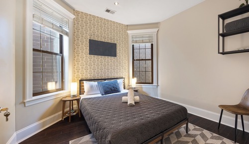 Wrigleyville Suites 9 Bedroom