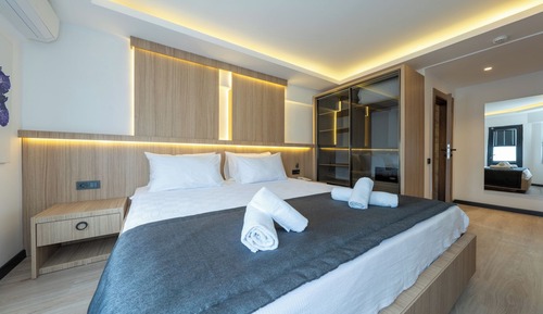 Suite Deluxe, 1 habitación, no fumadores, vistas a la ciudad