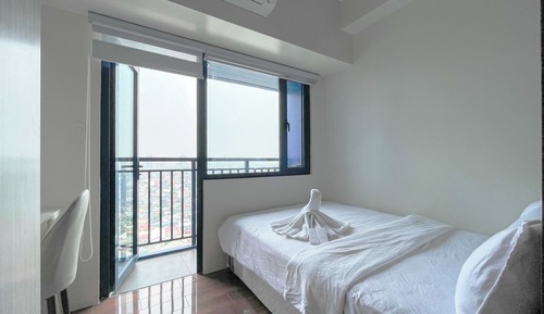 Apartamento ejecutivo, varias camas, no fumadores, balcón