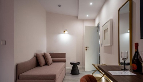 Habitación familiar, 1 cama doble con sofá cama, balcón, vistas a la ciudad