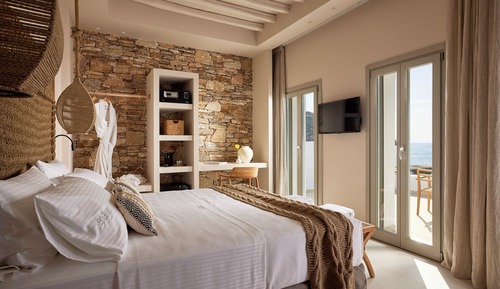 Beachfront Suite