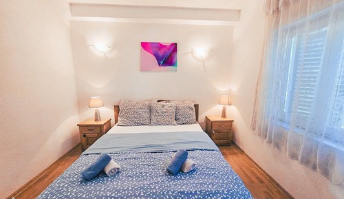 Apartamento (Two Bedroom Apartment with Terrace an)