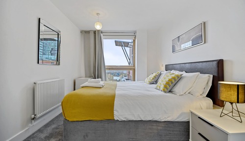Apartamento superior, 1 habitación, balcón, vistas a la ciudad (1703)