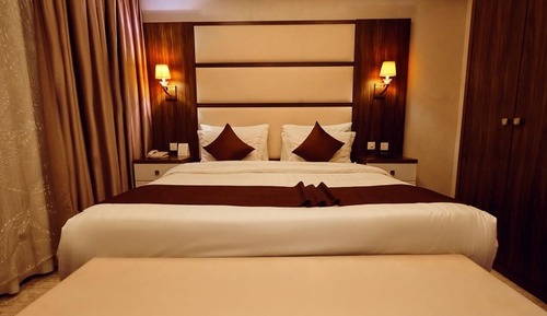 Habitación estándar con 1 cama doble o 2 individuales