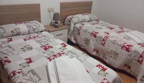 Habitación económica con 2 camas individuales
