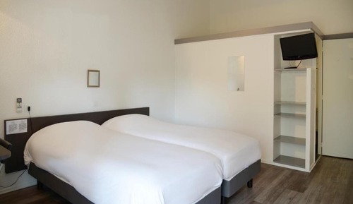 Habitación clásica con 2 camas individuales