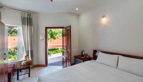 Habitación doble superior de uso individual, 1 cama individual, vistas a la piscina