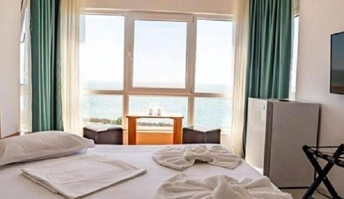 Apartamento superior, 1 cama de matrimonio con sofá cama, vistas parciales al mar