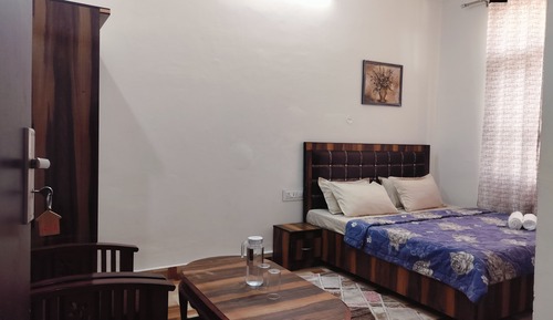 Habitación familiar, vistas a la colina