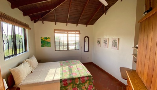 Casa de campo, 2 baños, vistas al mar