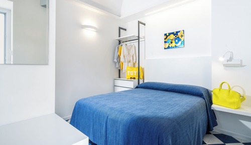 Habitación económica, 1 cama de matrimonio, baño privado, vistas al mar