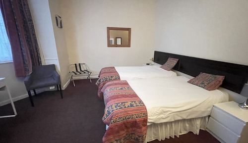 Twin Room, Ensuite