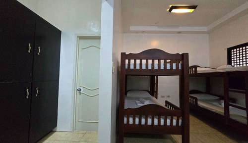 Dormitorio compartido estándar