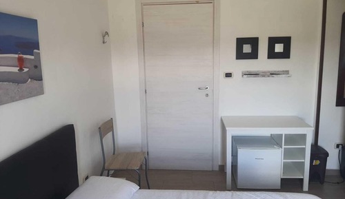 Habitación básica, balcón, vistas al jardín