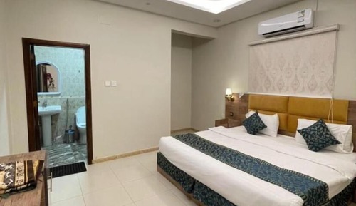Junior Apartment