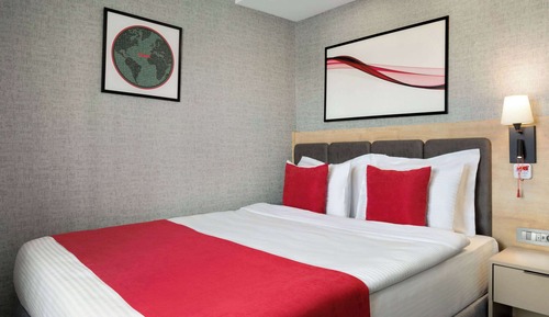 Habitación estándar (Land Side, French Bed)