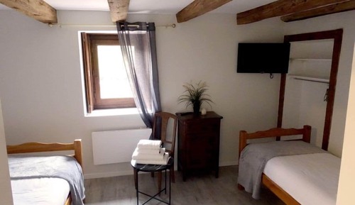 Habitación estándar con 2 camas individuales, vistas al patio
