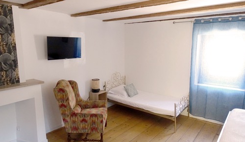 Habitación triple familiar, vistas al jardín