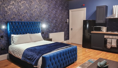 Estudio superior, 1 cama doble, no fumadores, baño privado