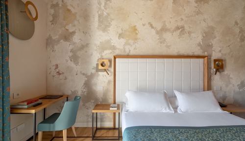 Habitación panorámica con 1 cama doble o 2 individuales, vistas a la ciudad