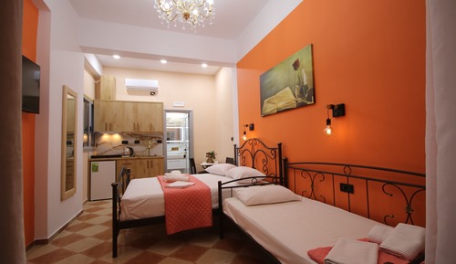 Suite estudio superior, 1 cama de matrimonio con sofá cama, vistas al jardín