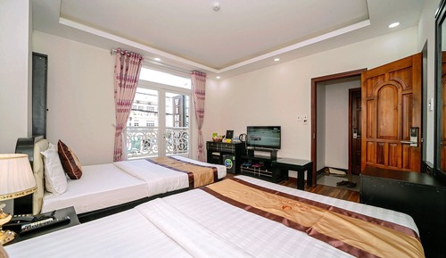 Habitación Deluxe con 2 camas individuales, balcón, vistas a la ciudad