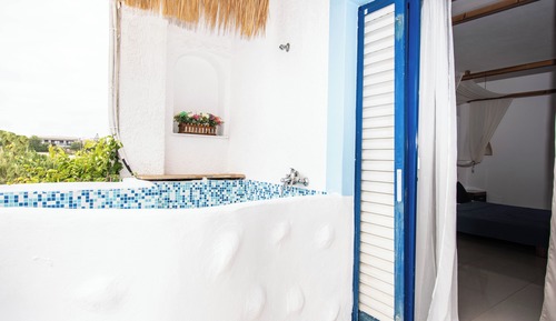 Estudio Deluxe, bañera de hidromasaje