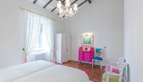 Habitación de lujo con 1 cama doble o 2 individuales, vistas al jardín