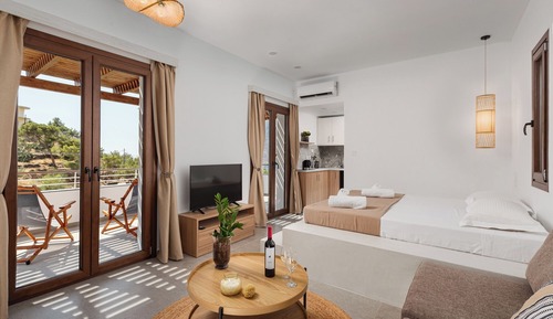 Apartamento, vistas parciales al mar