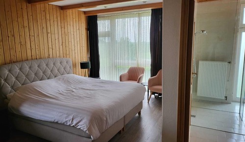 Habitación Confort, baño privado