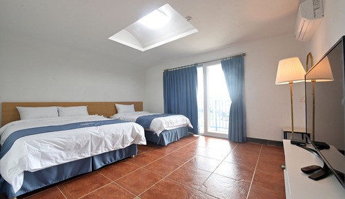 Signature Room