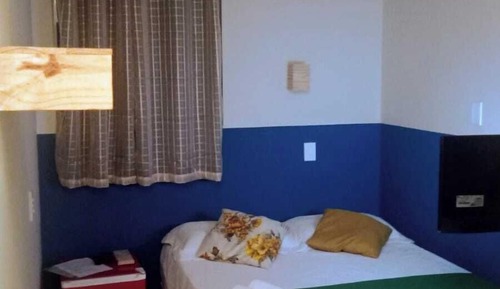 Suite estudio económica, 1 cama doble, baño privado, vistas al jardín