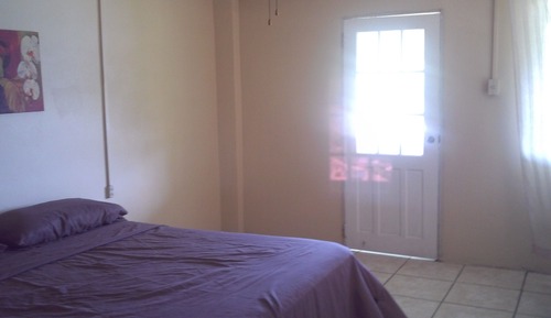 Habitación triple, vistas al mar