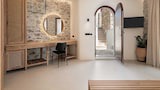 Suite, Balcony