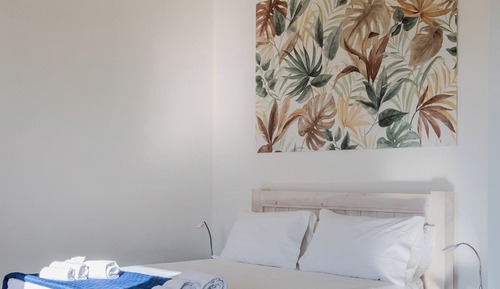 Suite estudio Deluxe, 1 cama de matrimonio, no fumadores, vistas al jardín