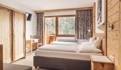 Habitación estándar, 1 cama de matrimonio grande, no fumadores, vistas a la montaña