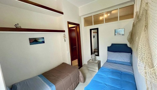 Apartamento, 2 habitaciones, fumadores, balcón