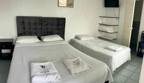 Habitación familiar con 2 camas individuales, dormitorio mixto, fumadores