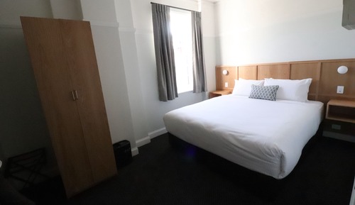 Habitación estándar, 1 cama de matrimonio grande, no fumadores, baño privado
