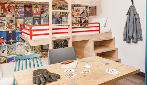 Habitación, varias camas