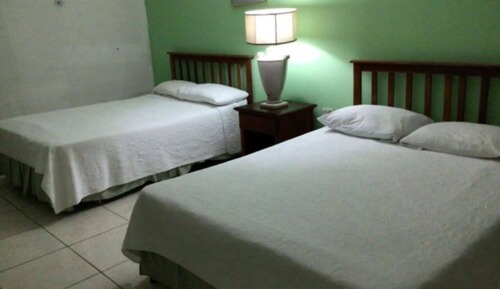 Habitación económica doble, 2 camas dobles